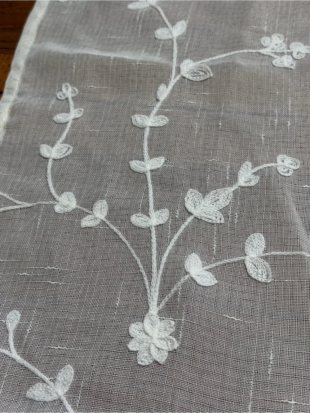 Embroidered  Ivory Floral Cafe' Curtain Panel Cottage Farmhouse Scalloped Hem